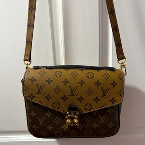 NWOT LV Dupe Monogram Shoulder Bag
